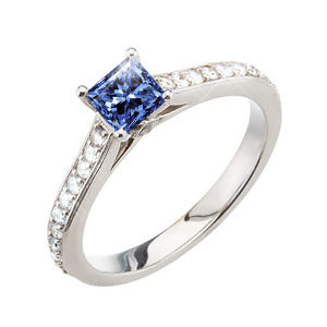 Stunning Princess Cut Engagement 18K White Gold Ring with Blue Diamond